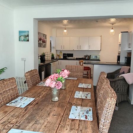 Amitie Guest House Борнмът Екстериор снимка